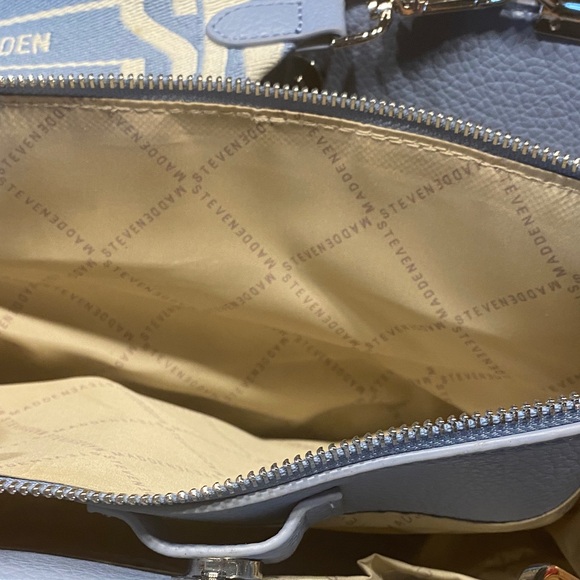 Steve Madden Sky Blue Embossed Shoulder Bag - Picture 3 of 9